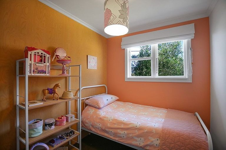 Photo of property in 50a Ahuriri Street, Strathmore Park, Wellington, 6022