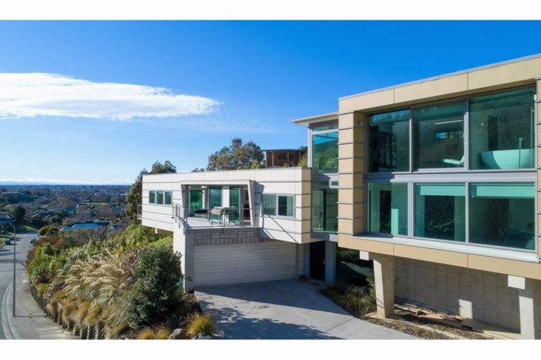 Photo of property in 1 Stonehaven Terrace, Hillsborough, Christchurch, 8022