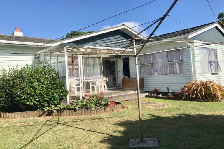 Photo of property in 24 Browne Street, Waitara, 4320