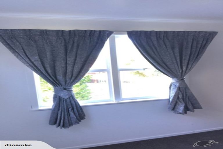 Photo of property in 19 Woodvale Road, Glen Eden, Auckland, 0602