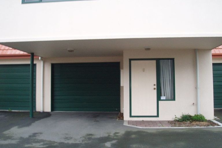 Photo of property in 68d Thackeray Place, Waltham, Christchurch, 8023