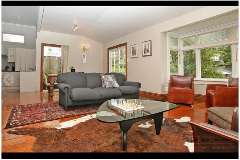 Photo of property in 34 Porritt Avenue, Mount Victoria, Wellington, 6011