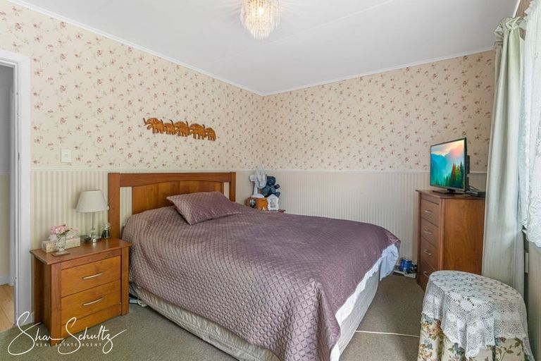 Photo of property in 45 Gorge Road, Maungaturoto, 0520