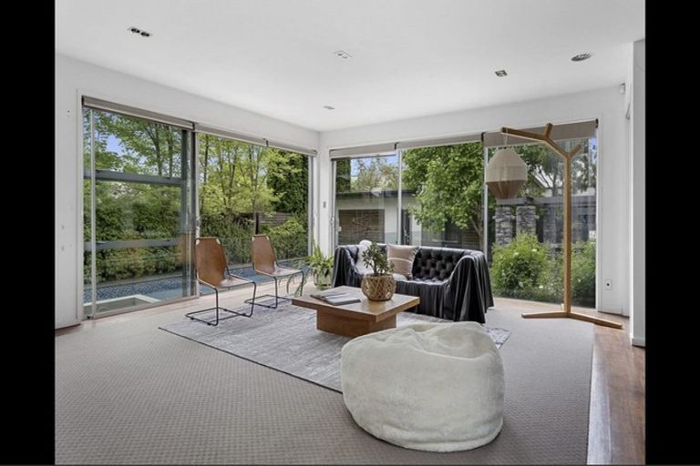 Photo of property in 20 Queens Avenue, Merivale, Christchurch, 8014