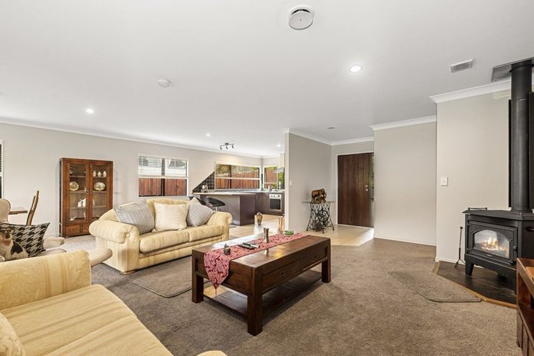 Photo of property in 23 Heaphy Place, Pukehangi, Rotorua, 3015