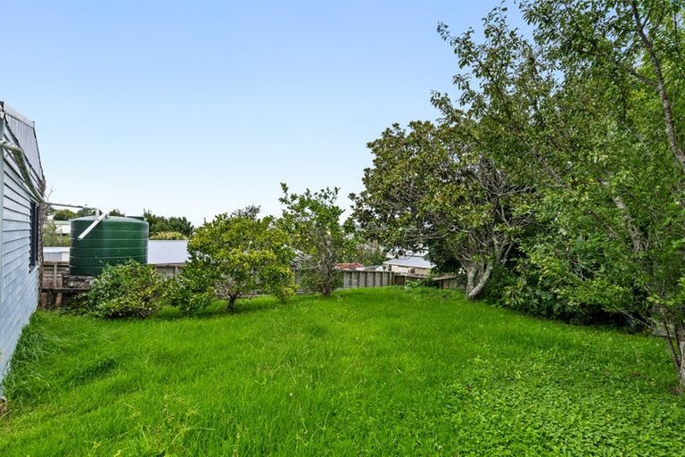 Photo of property in 92 Stanmore Bay Road, Stanmore Bay, Whangaparaoa, 0932