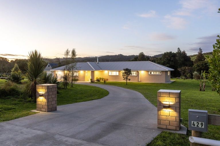 Photo of property in 429 Waitoki Road, Waitoki, Silverdale, 0994