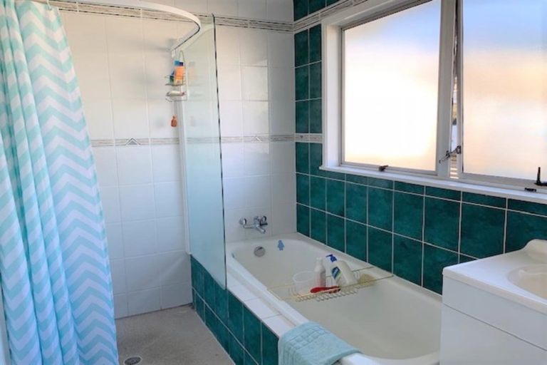 Photo of property in 2/132 Church Street, Onehunga, Auckland, 1061