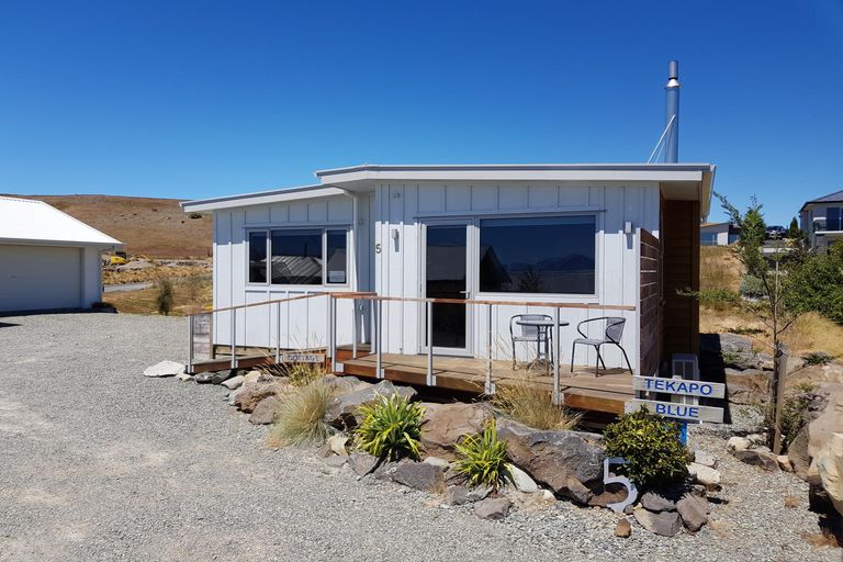 Photo of property in 5 Rankin Rise, Lake Tekapo, 7999