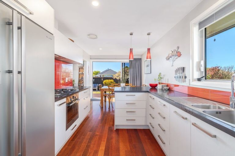 Photo of property in 101 Effingham Street, North New Brighton, Christchurch, 8083