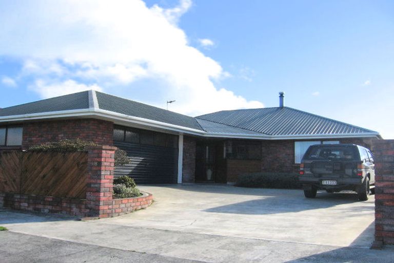 Photo of property in 118 John F Kennedy Drive, Milson, Palmerston North, 4414
