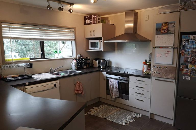 Photo of property in 1/135 Edmonton Road, Te Atatu South, Auckland, 0610