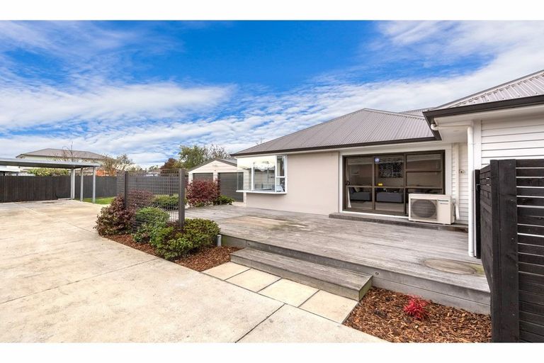 Photo of property in 21 Bourne Crescent, Papanui, Christchurch, 8053