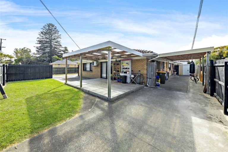 Photo of property in 1/215 Saint George Street, Papatoetoe, Auckland, 2025