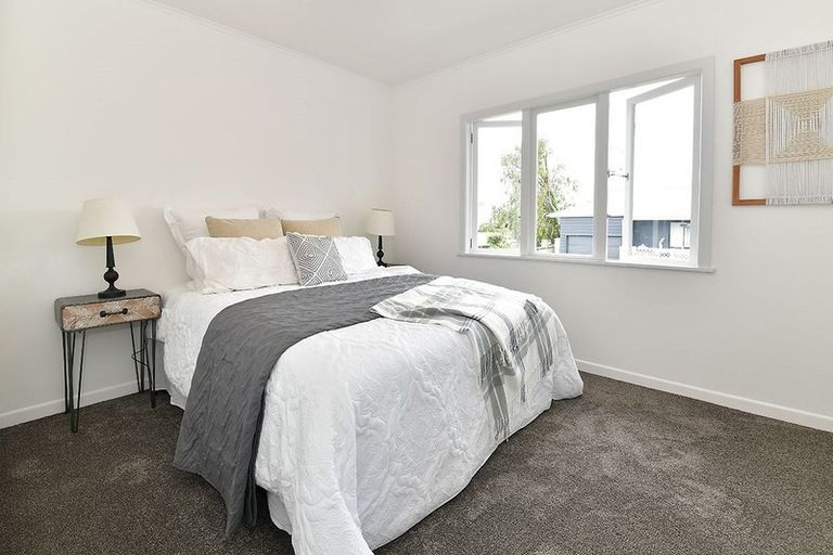 Photo of property in 21 Brixton Road, Manly, Whangaparaoa, 0930