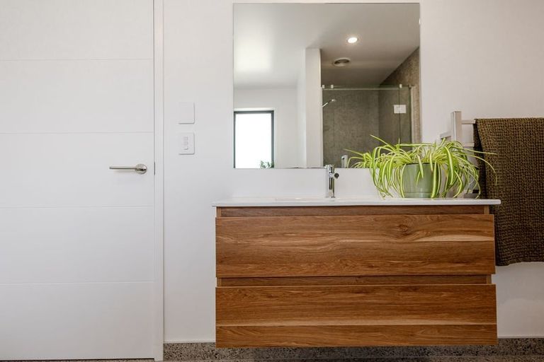 Photo of property in 12 Inanga Place, Ruatapu, 7883