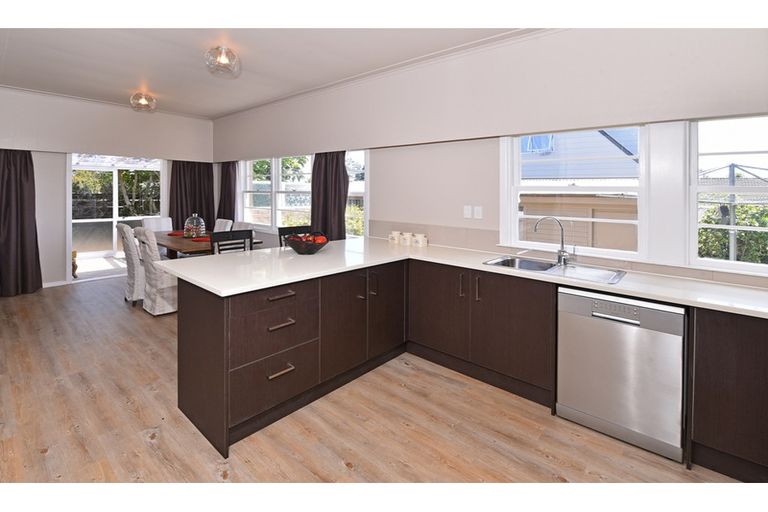 Photo of property in 2/16 Omagh Avenue, Papatoetoe, Auckland, 2025