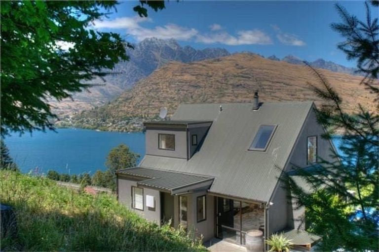 Photo of property in 18 Woodbury Rise, Queenstown, 9300