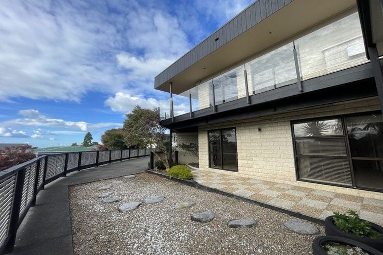 Photo of property in 8a Taumata Road, Castor Bay, Auckland, 0620