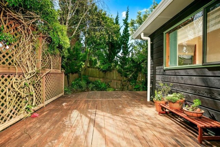 Photo of property in 3 Egret Court, Unsworth Heights, Auckland, 0632