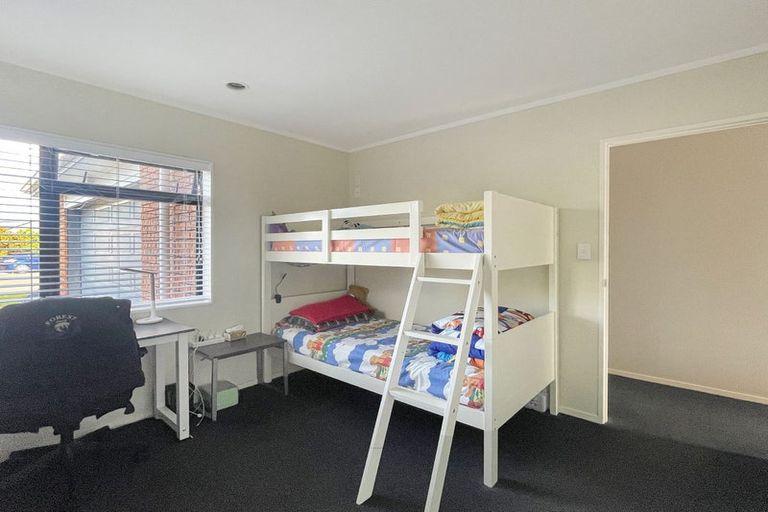 Photo of property in 5 Badminton Court, Huntington, Hamilton, 3210