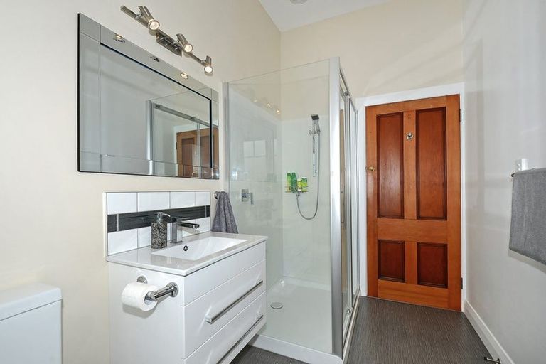 Photo of property in 6 Queen Street, Petone, Lower Hutt, 5012