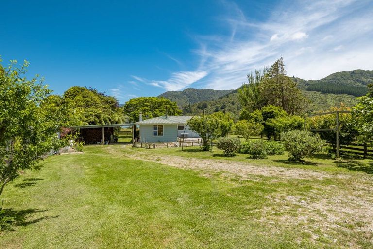 Photo of property in 5580 Kenepuru Road, Waitaria Bay, Marlborough Sounds, 7282