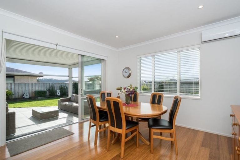 Photo of property in 15 Turpin Road, Riverhead, 0820