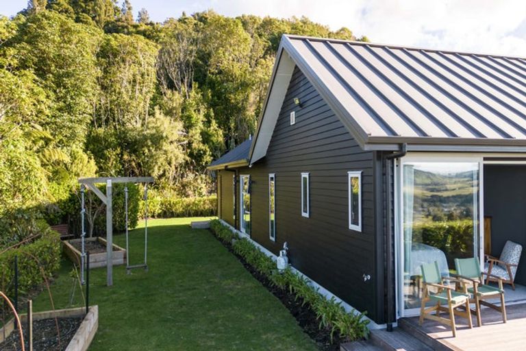 Photo of property in 15 Ngapera Way, Omori, Turangi, 3381