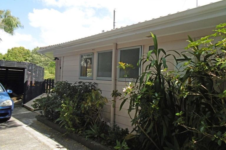 Photo of property in 2/65 Alexander Avenue, Torbay, Auckland, 0630