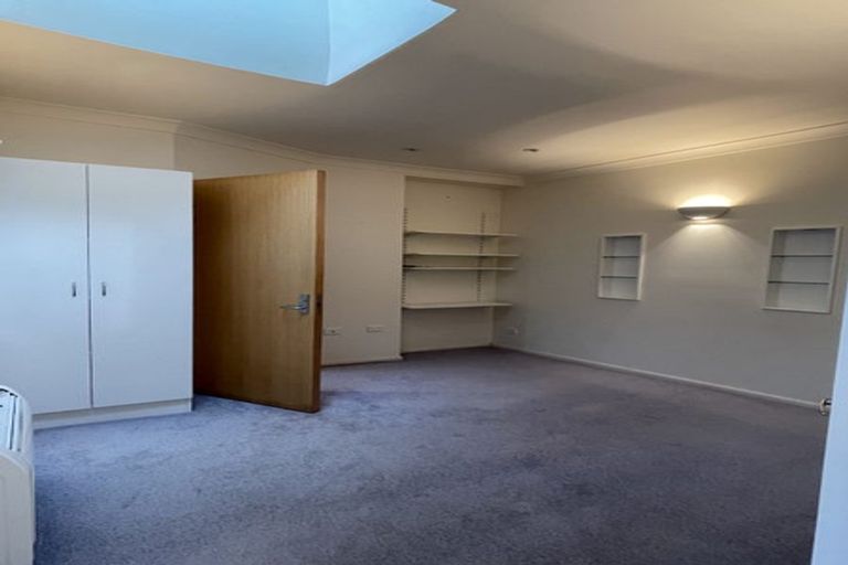 Photo of property in 68 Broderick Road, Johnsonville, Wellington, 6037