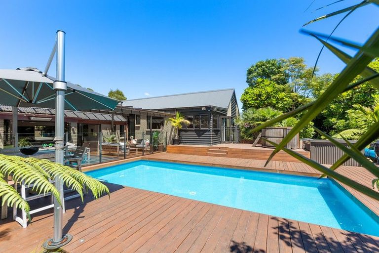 Photo of property in 531 Frankley Road, Hurworth, New Plymouth, 4371