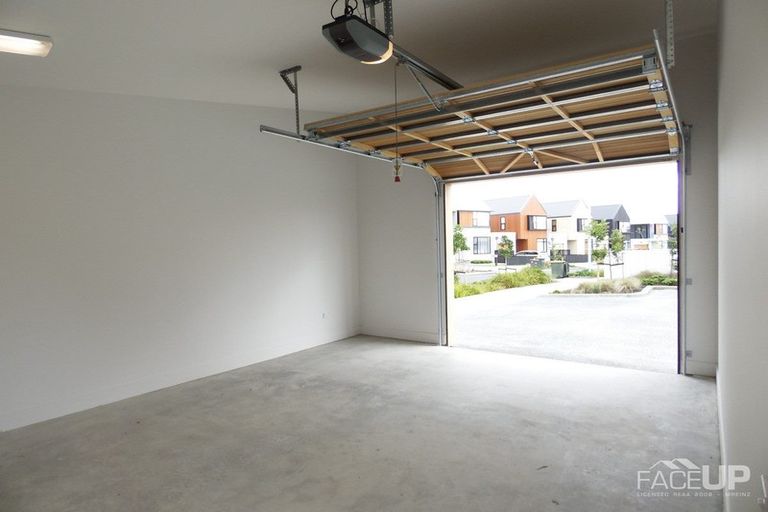 Photo of property in 242 Hobsonville Point Road, Hobsonville, Auckland, 0616