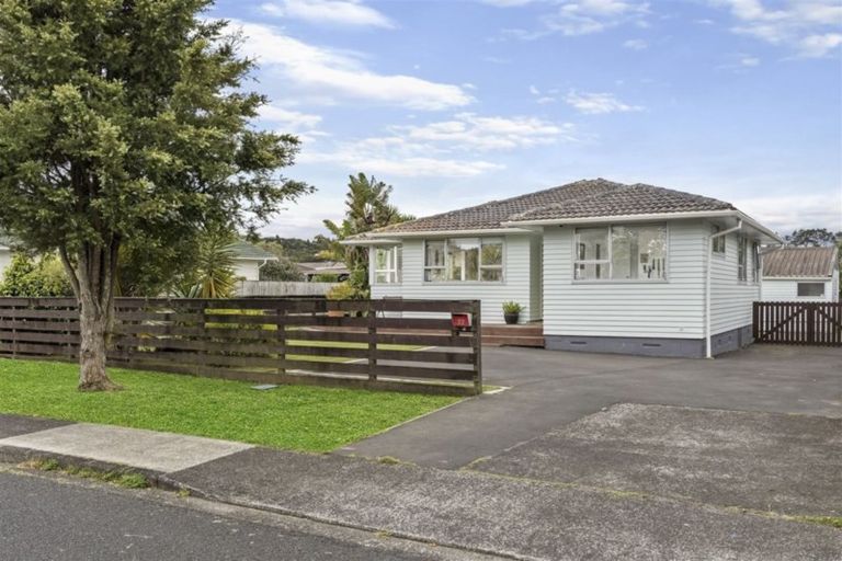 Photo of property in 22 Tabitha Crescent, Henderson, Auckland, 0612