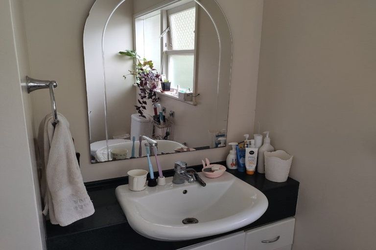 Photo of property in 27 Morton Avenue, Forrest Hill, Auckland, 0620