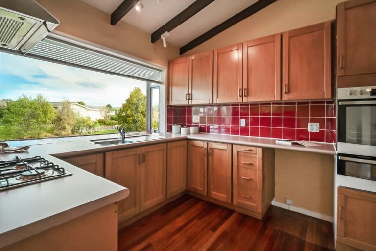 Photo of property in 2 Rakau Street, Havelock North, 4130