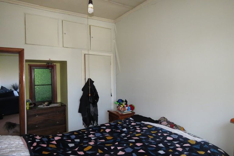 Photo of property in 63 Romilly Street, Westport, 7825