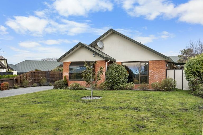 Photo of property in 19 O'connor Place, Burnside, Christchurch, 8053