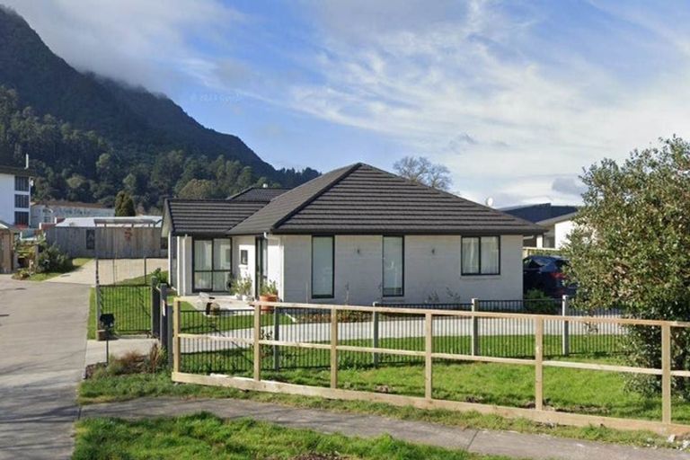 Photo of property in 5 George Street, Te Aroha, 3320
