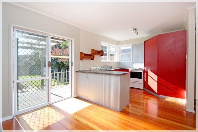 Photo of property in 11 Norfolk Street, Levin, 5510