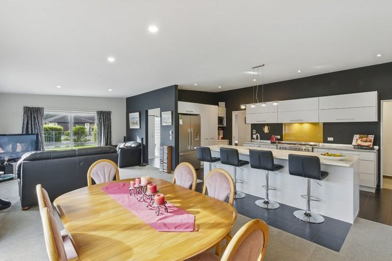 Photo of property in 48 Kotuku Drive, Paraparaumu Beach, Paraparaumu, 5032