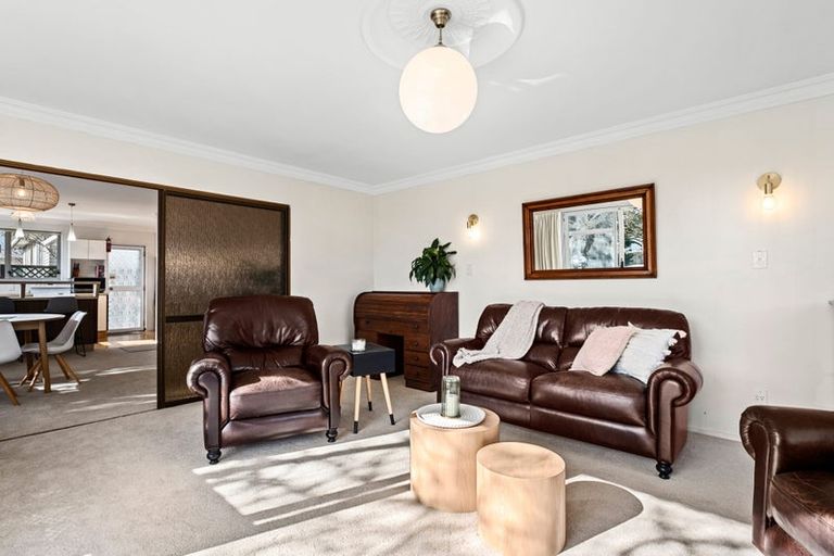 Photo of property in 2a Kauri Street, Merrilands, New Plymouth, 4312