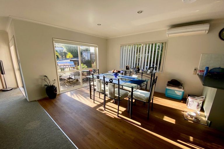 Photo of property in 13a Wharf Road, Te Atatu Peninsula, Auckland, 0610