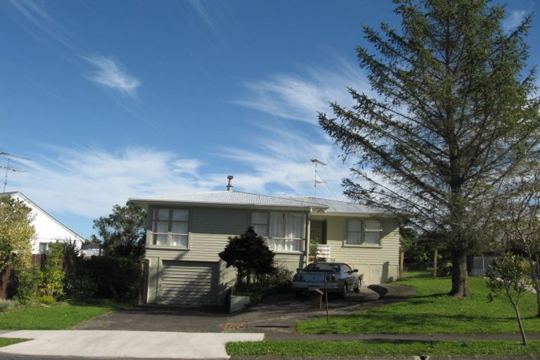 Photo of property in 54 La Trobe Street, Pakuranga Heights, Auckland, 2010