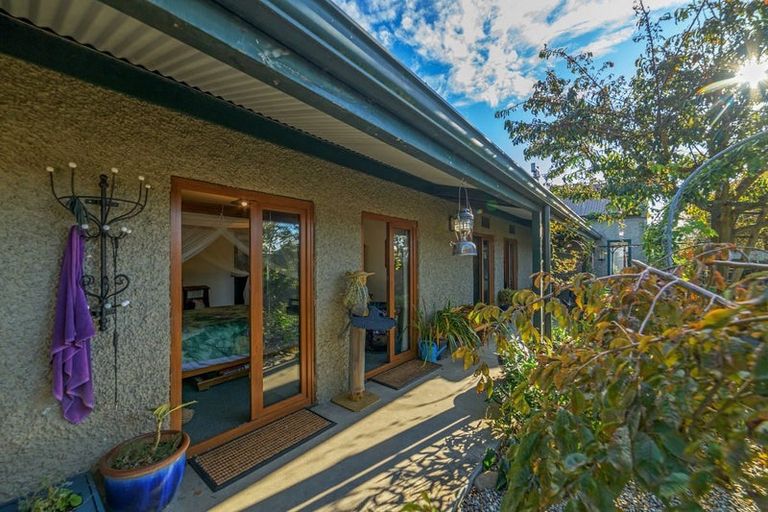 Photo of property in 1 Strachan Way, Highbury, Palmerston North, 4412