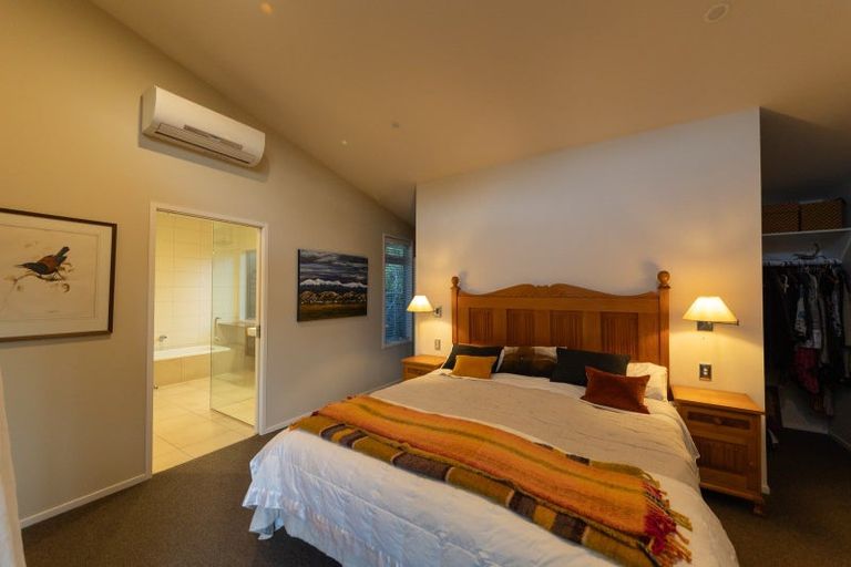 Photo of property in 72 Pahiatua Street, Hokowhitu, Palmerston North, 4410