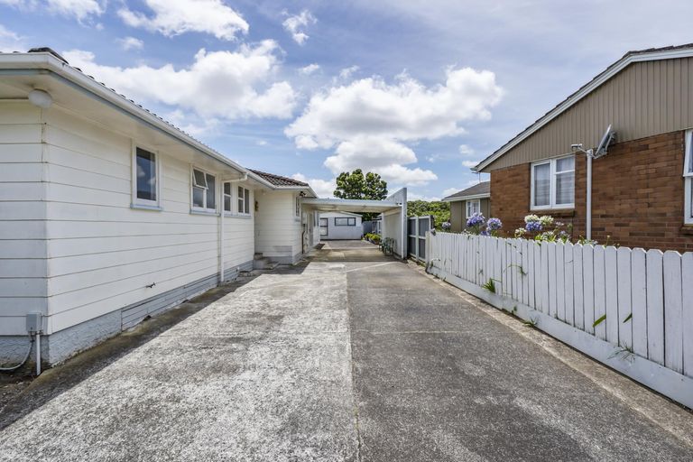 Photo of property in 41 Chingford Close, Mangere, Auckland, 2022