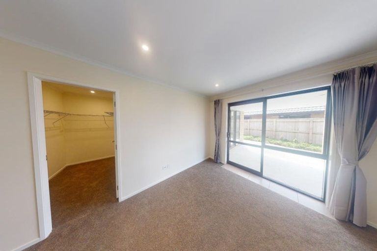 Photo of property in 30 Silicon Way, Fitzherbert, Palmerston North, 4410