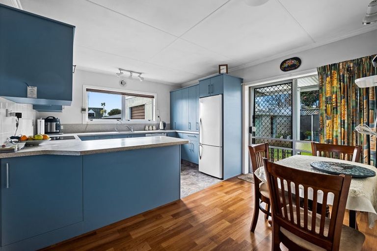 Photo of property in 7 Kamahi Place, Inglewood, 4330