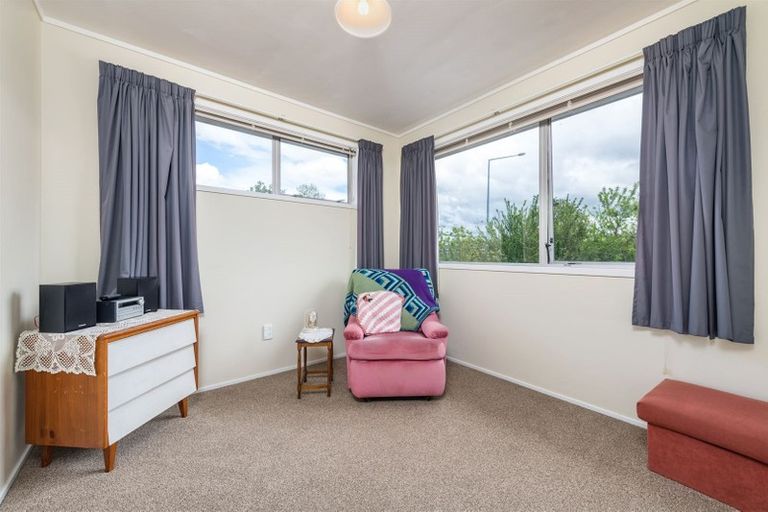 Photo of property in 47 Oreil Avenue, West Harbour, Auckland, 0618